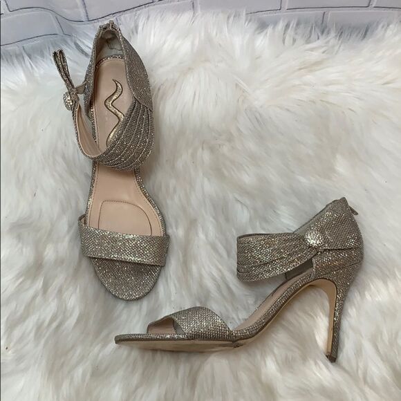 Nina Gold Ankle Strap Sandals Sz 10 - Picture 1 of 7